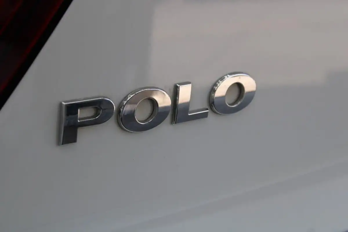 2018-volkswagen-polo-10-se-65ps-evo-big-13