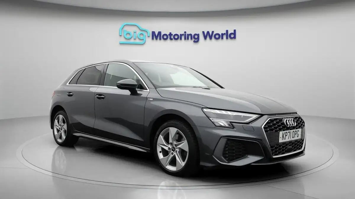 2021-audi-a3-14-40-tfsi-e-s-line-big-1