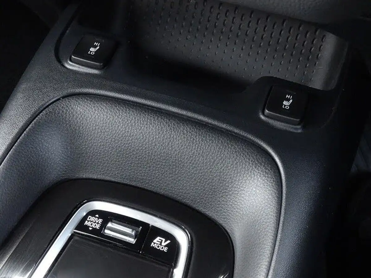 2024-suzuki-swace-18-motion-big-26