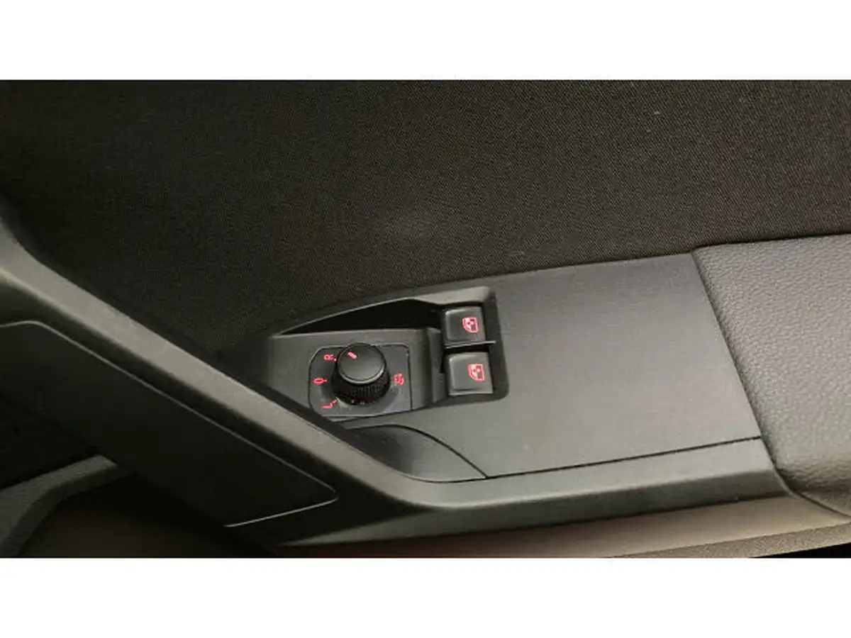 2018-seat-ibiza-10-tsi-fr-95ps-big-28