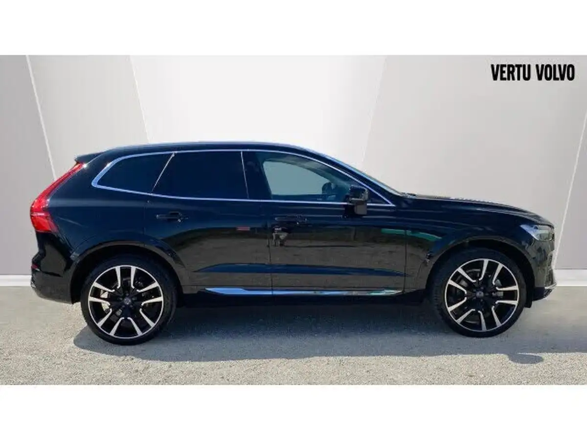 2024-volvo-xc60-20-b5-ultra-dark-big-2