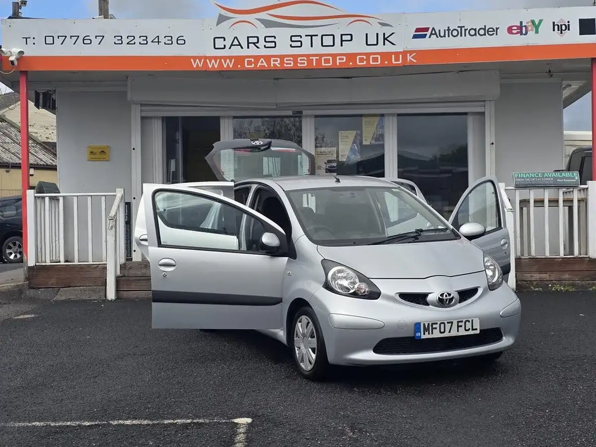 2007-toyota-aygo-10-aygo-5d-big-9