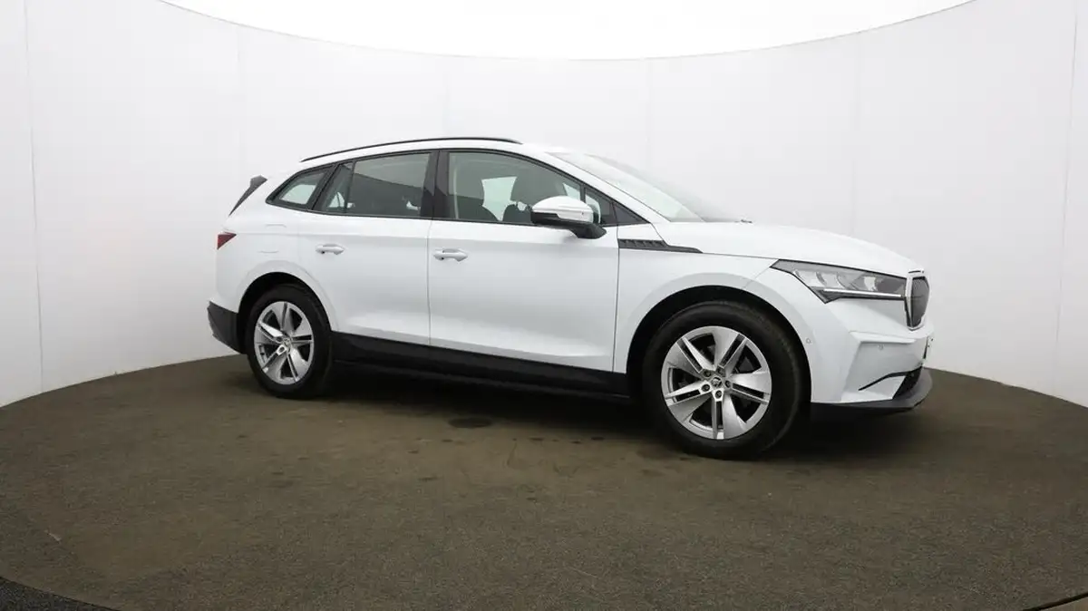 2022-skoda-enyaq-e-60-big-50