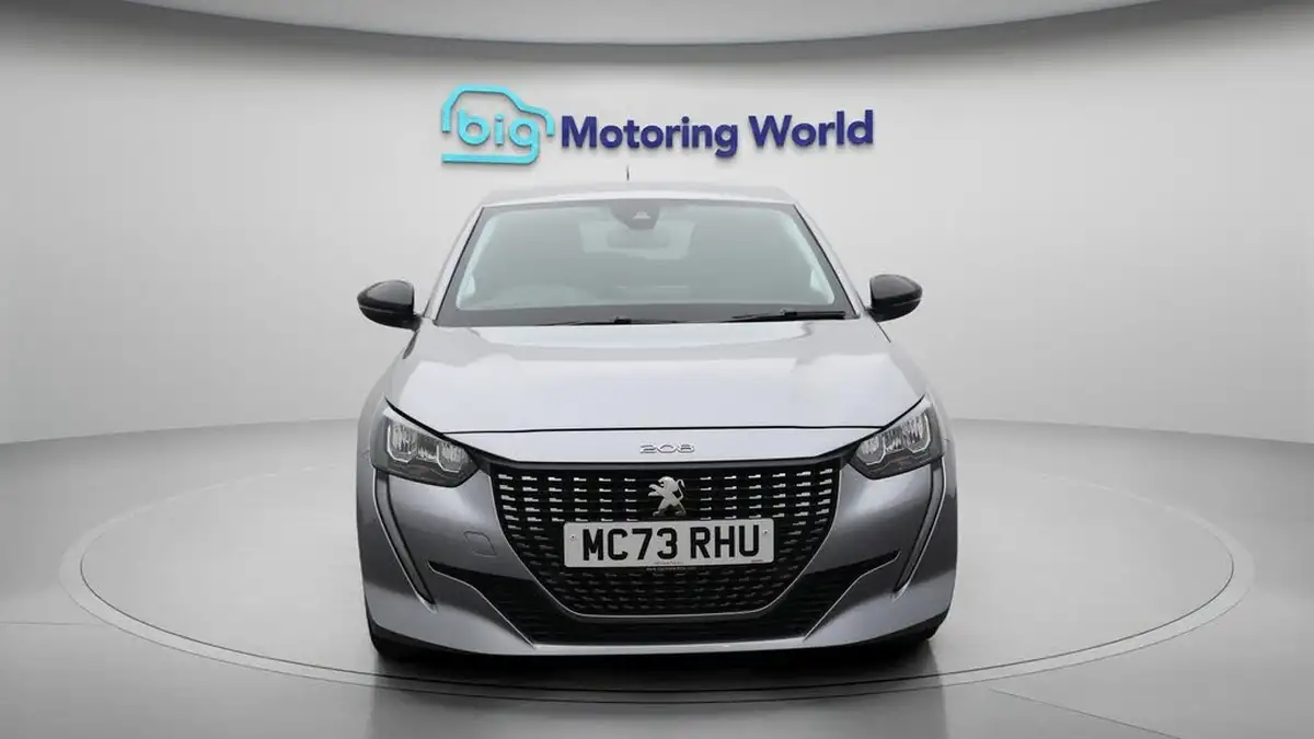 2023-peugeot-208-12-puretech-allure-premium-100ps-big-2