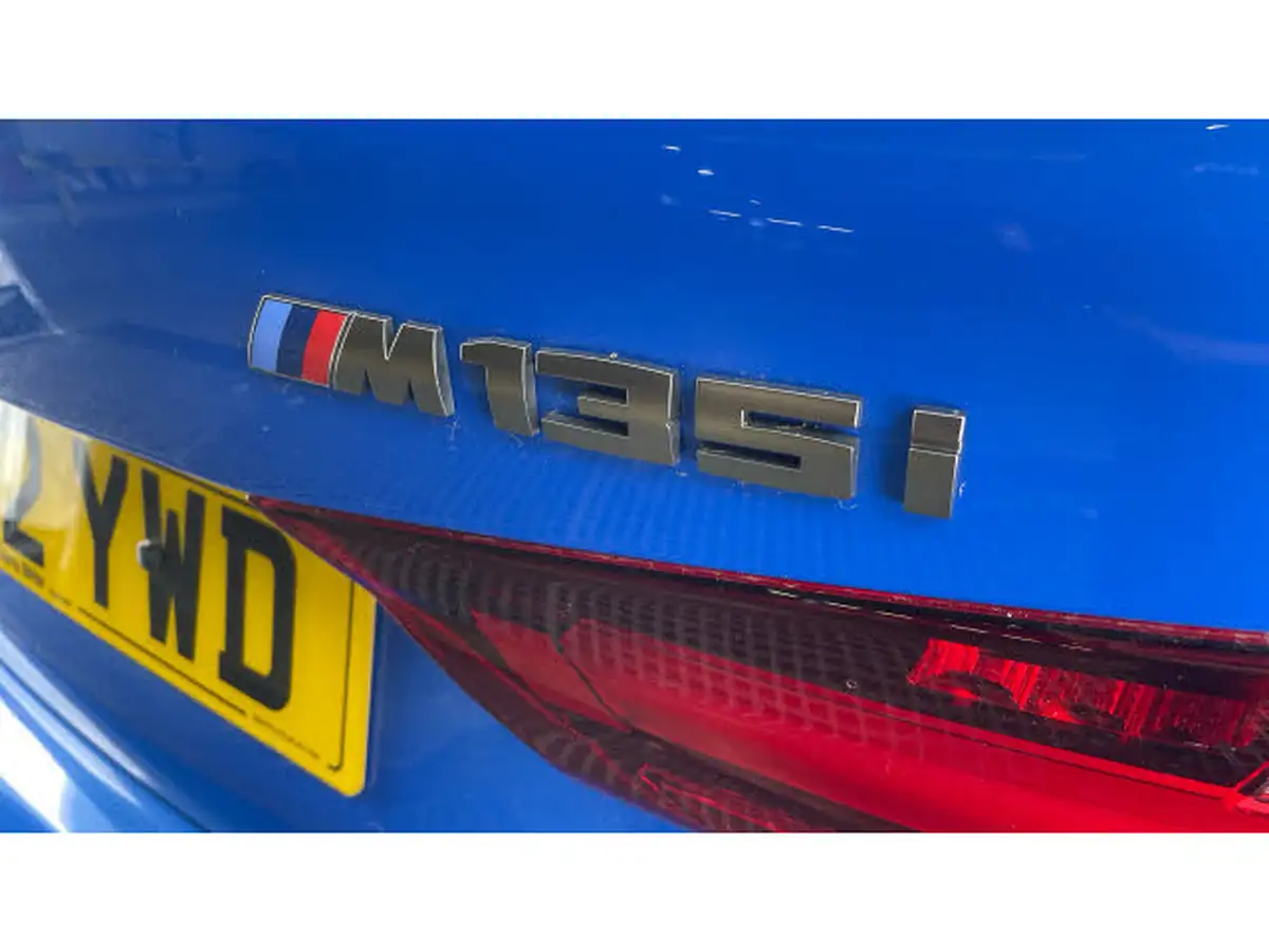 2022-bmw-1-series-20-m135i-xdrive-big-46