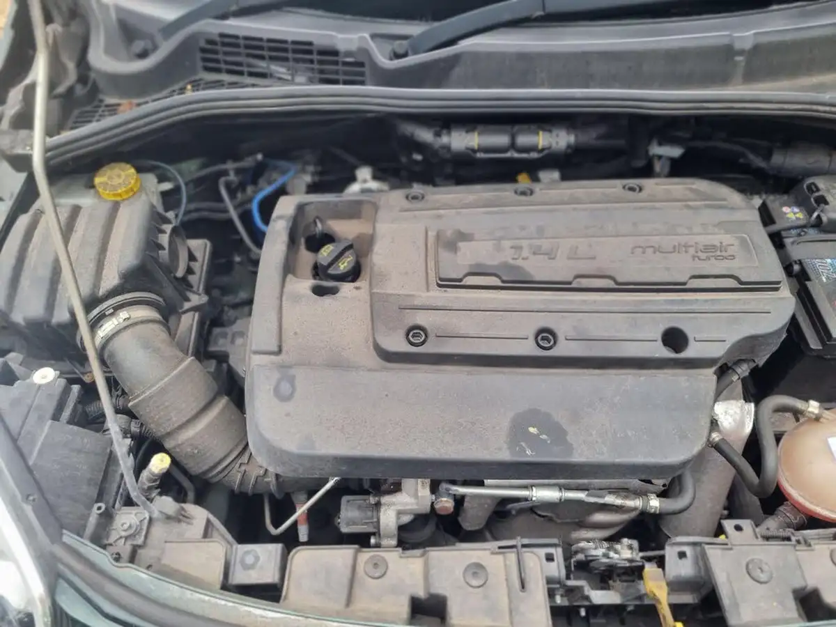 2015-fiat-500x-14-cross-multiair-ii-140bhp-big-45