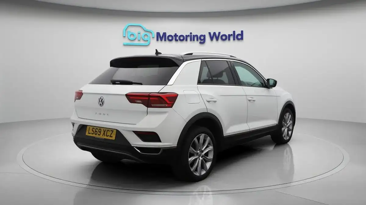 2019-volkswagen-t-roc-15-tsi-sel-dsg-big-7