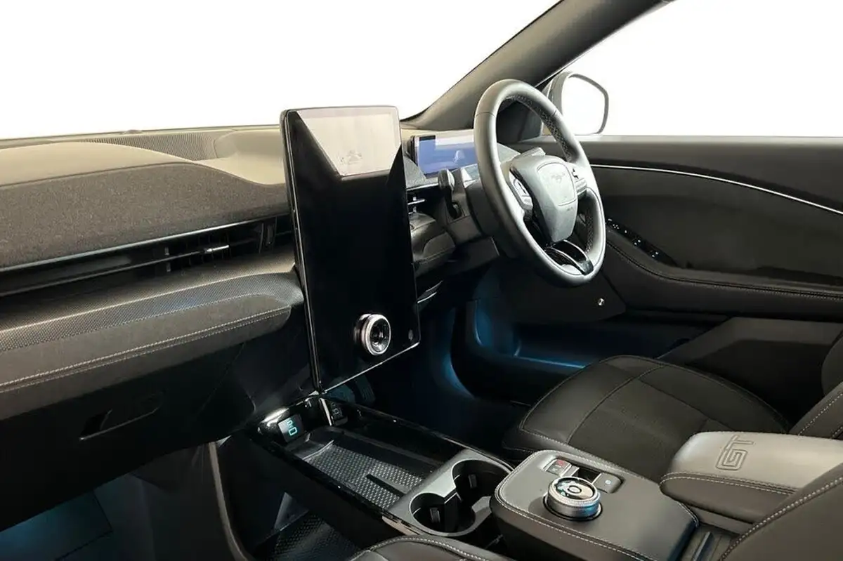 2023-ford-mustang-mach-e-e-gt-91-kwh-big-10