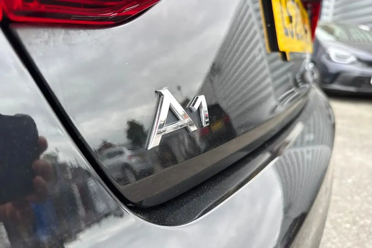 2020-audi-a1-10-30-tfsi-s-line-116ps-tronic-big-42
