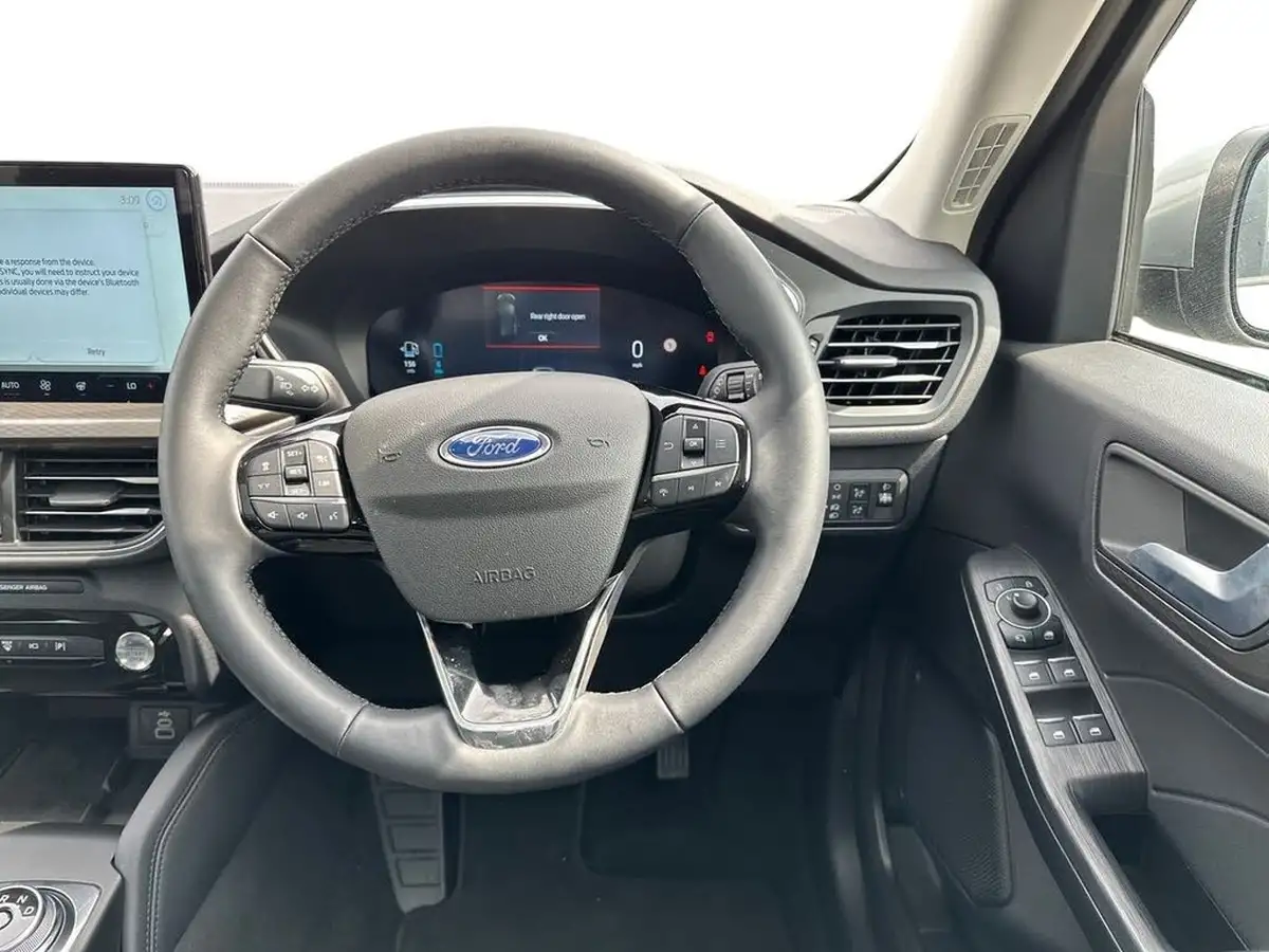 2024-ford-kuga-big-16