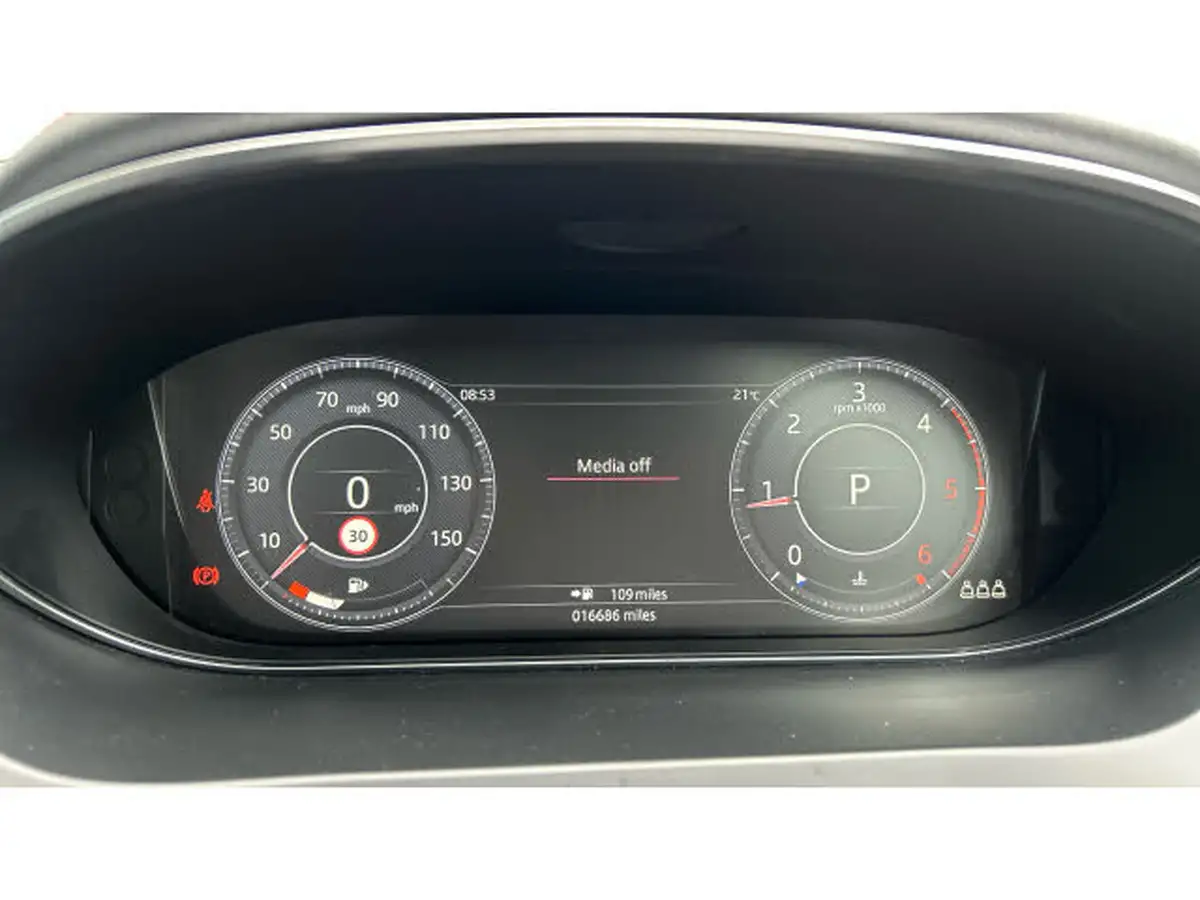 2019-jaguar-e-pace-20-i4d-chequered-flag-180ps-big-15