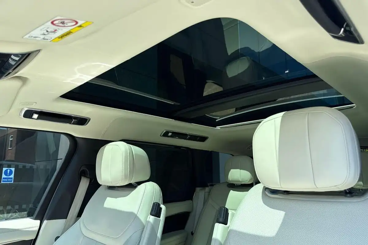 2024-land-rover-range-rover-30-d350-se-big-53