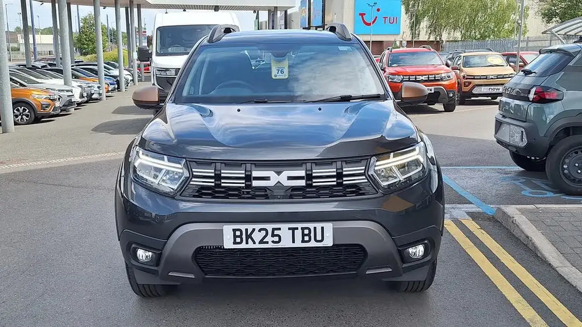 2025-dacia-duster-13-tce-extreme-150bhp-1332cc-edc-big-1