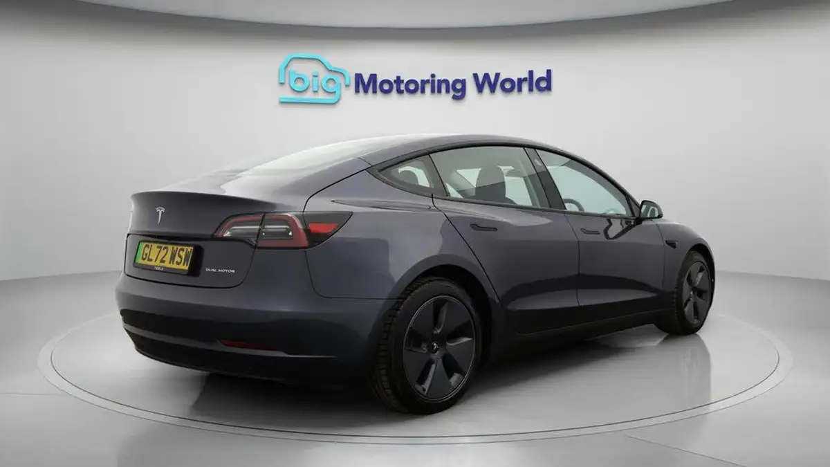 2023-tesla-model-3-e-long-range-346bhp-big-7