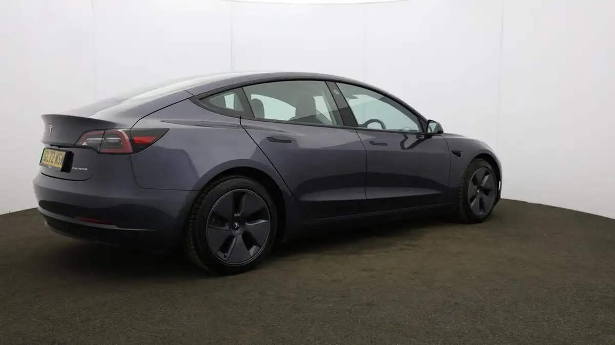 2023-tesla-model-3-e-long-range-346bhp-big-51