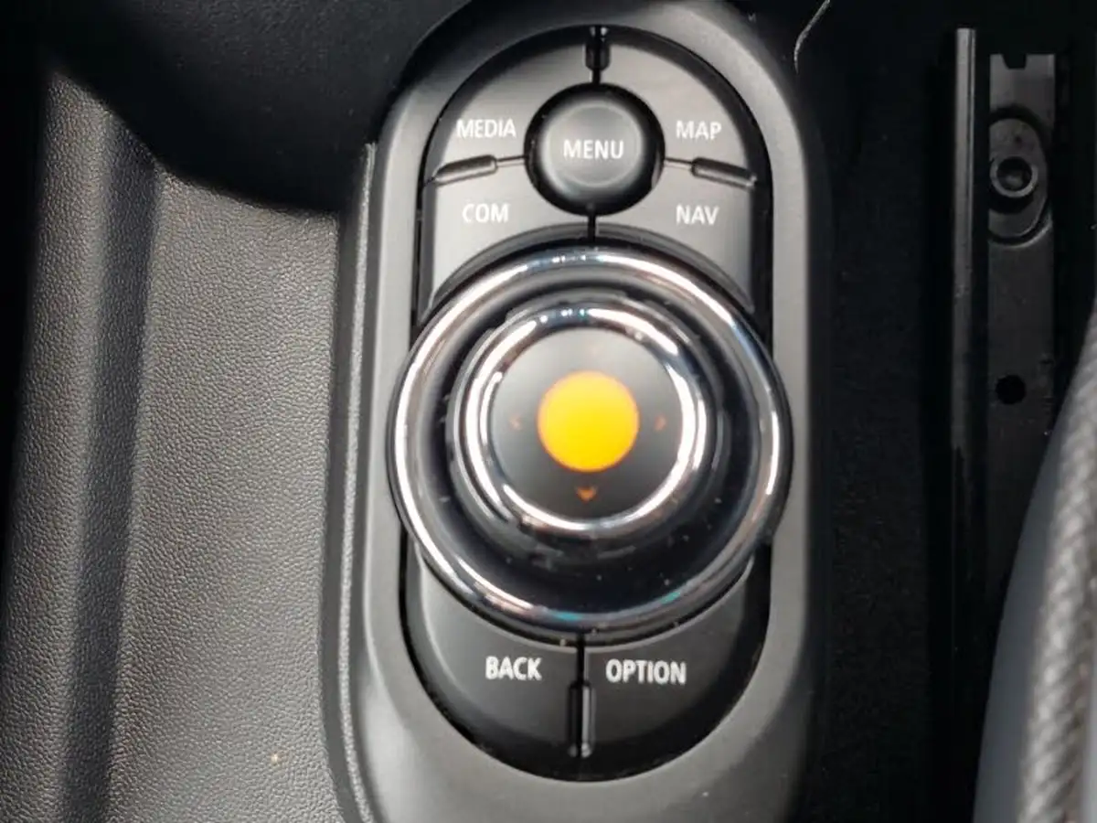 2019-mini-cooper-20-cooper-s-exclusive-189bhp-hatchback-3d-big-15
