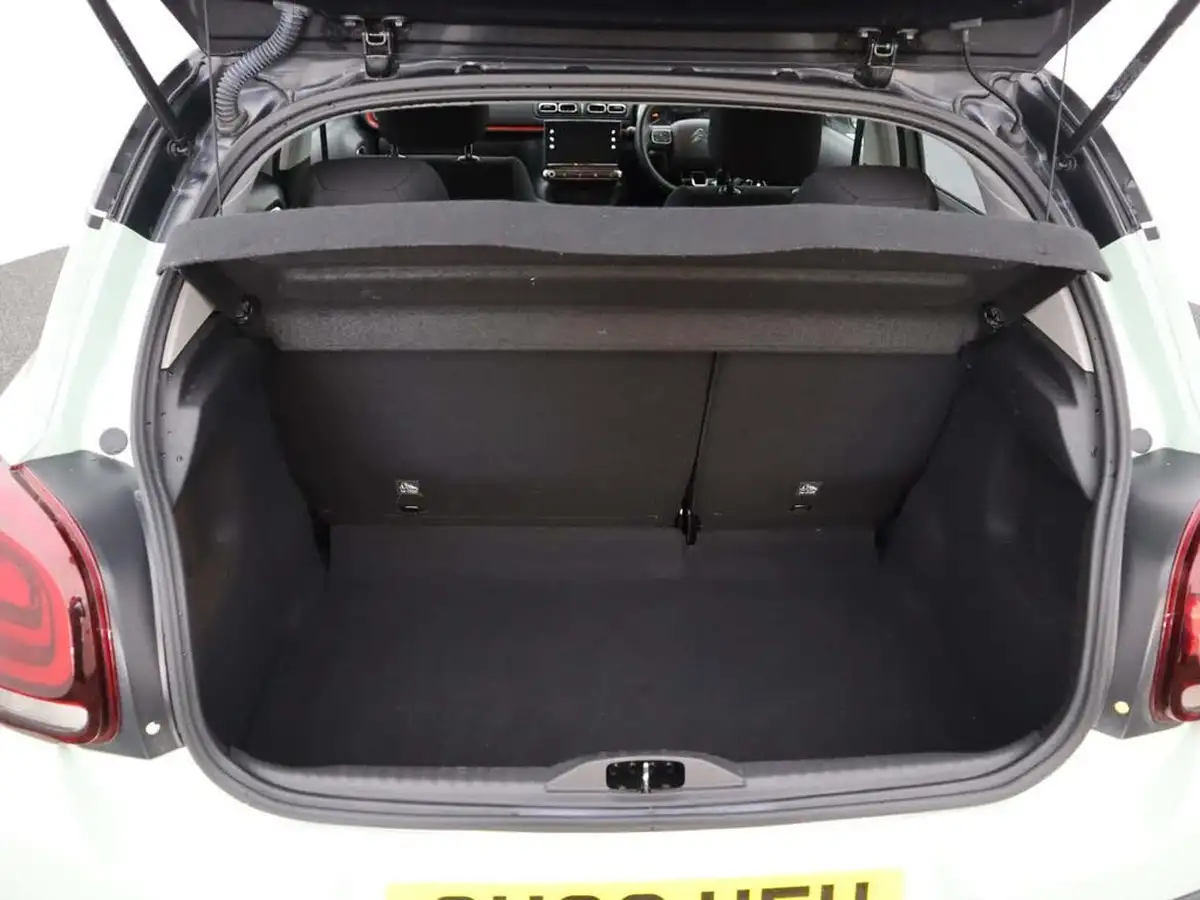2020-citroen-c3-12-puretech-flair-plus-110ps-eat6-big-8