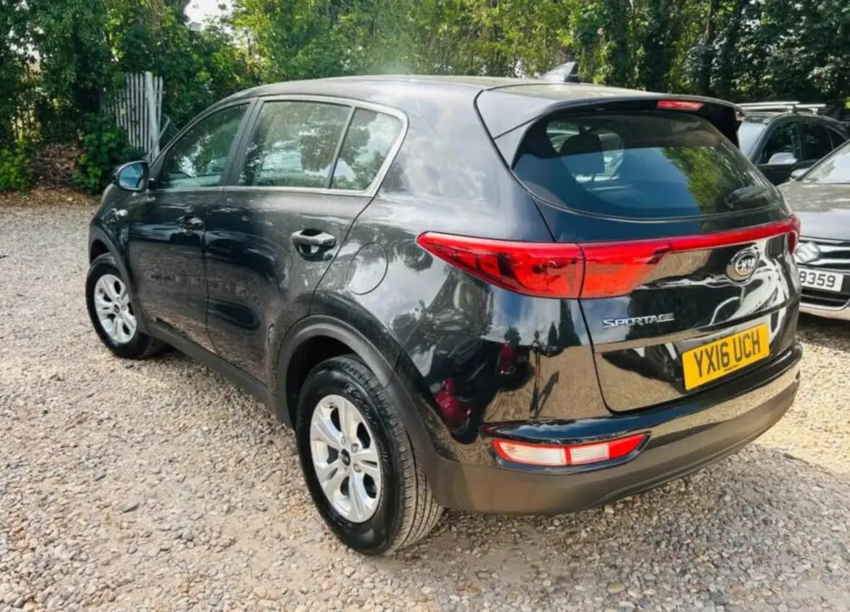 2016-kia-sportage-16-gdi-130bhp-big-2