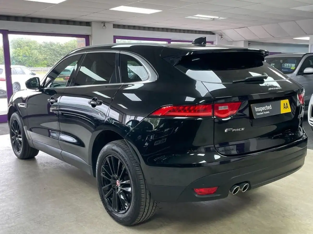 2018-jaguar-f-pace-20-i4d-portfolio-180ps-awd-auto-big-8