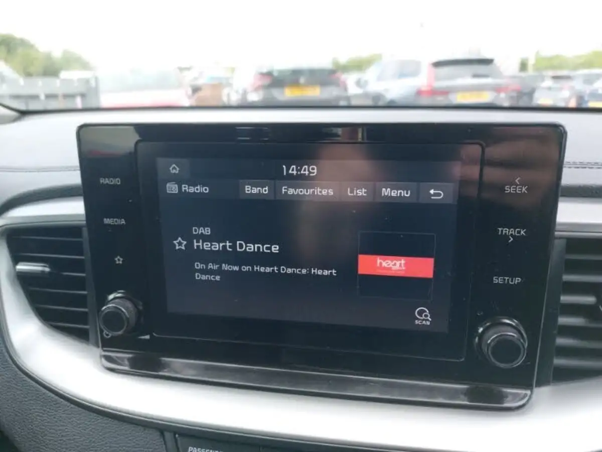 2022-kia-xceed-10-t-gdi-2-big-15