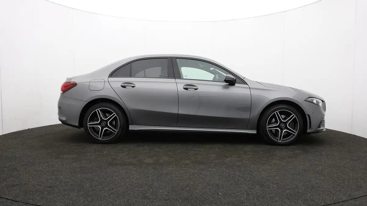 2021-mercedes-benz-a-class-20-a250-amg-line-executive-edition-saloon-4d-big-42