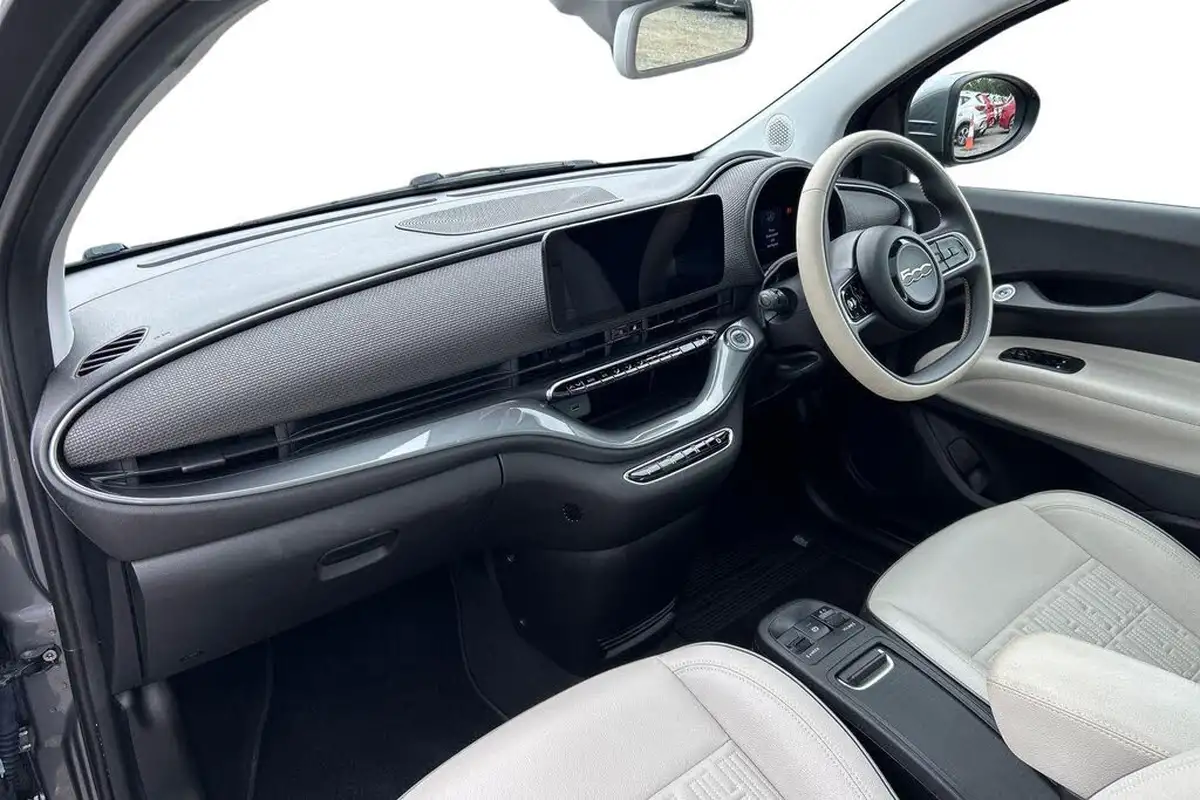 2022-fiat-500-e-la-prima-big-1
