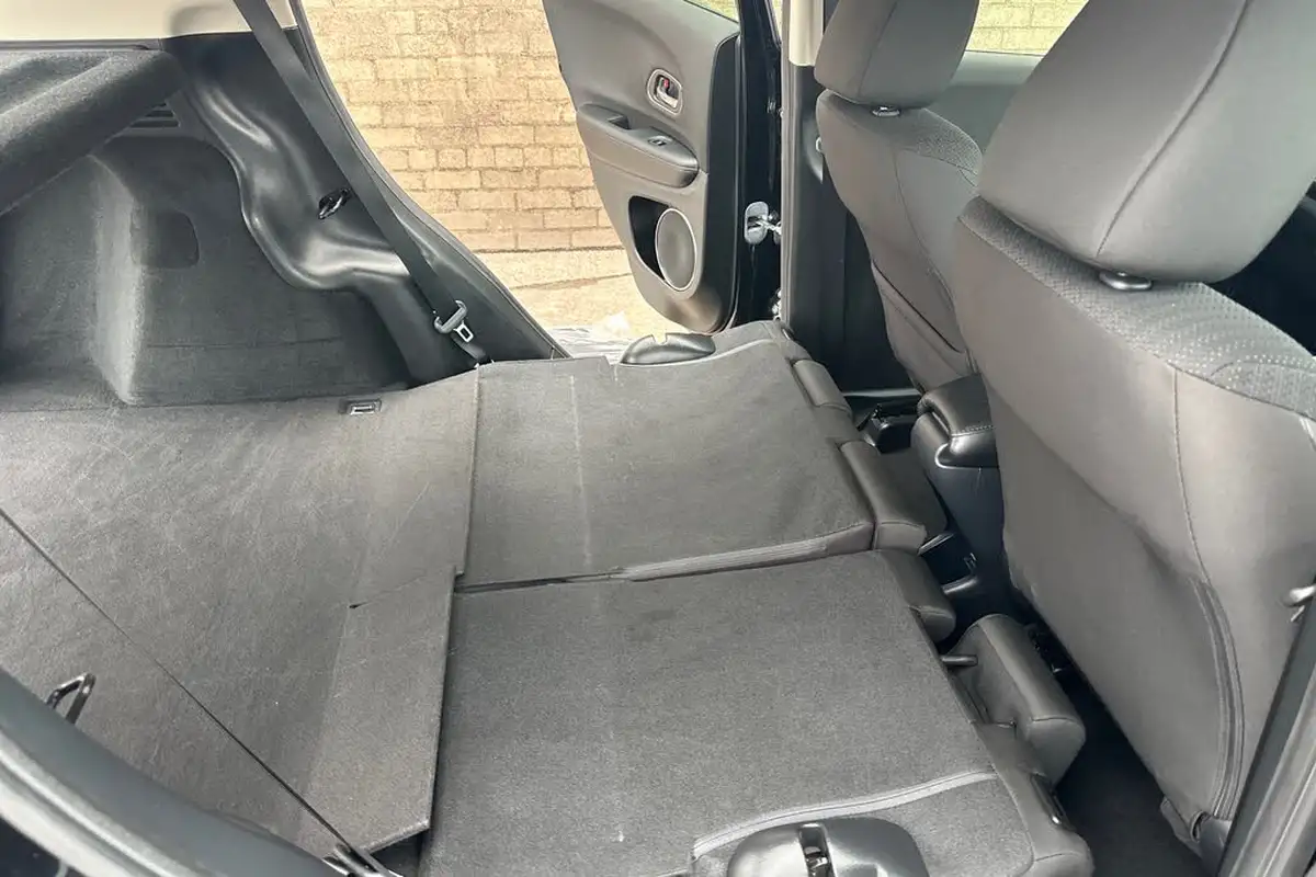 2018-honda-hr-v-16-i-dtec-se-navi-big-27