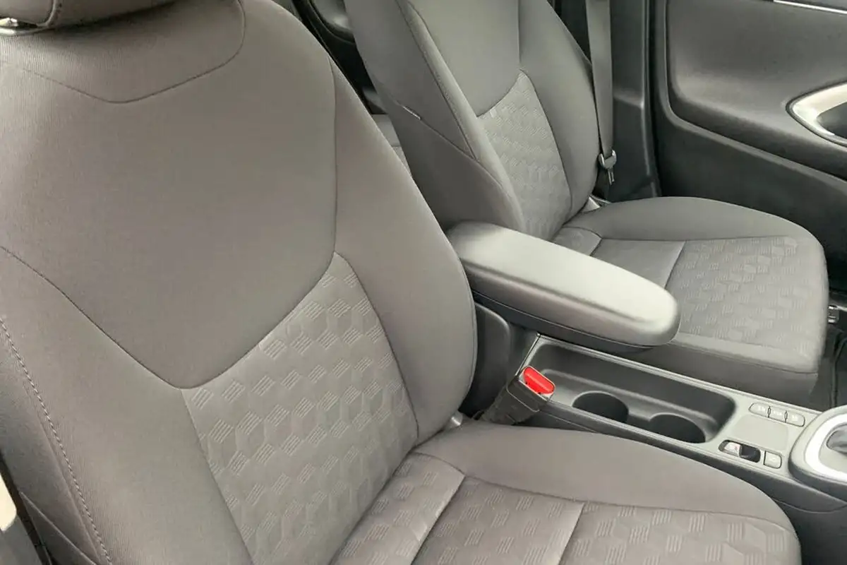 2024-mazda-mazda2-15-exclusive-line-big-28
