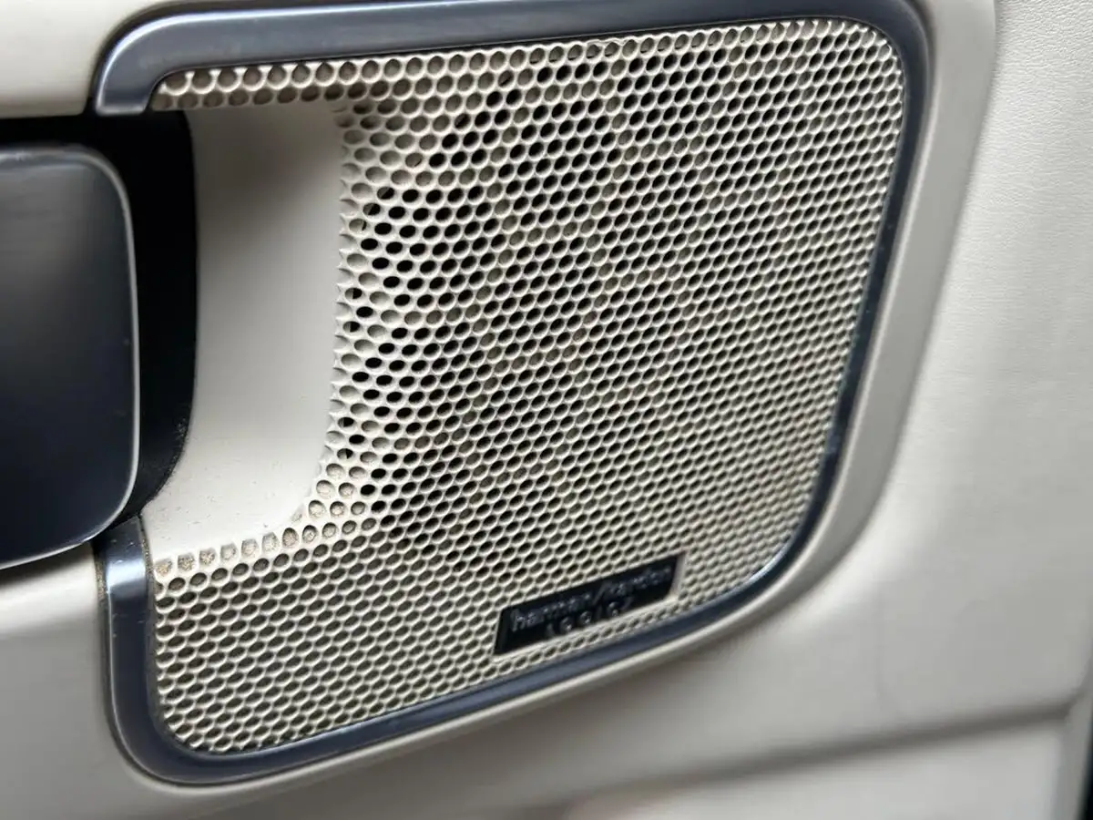 2011-land-rover-range-rover-44td-vogue-big-8
