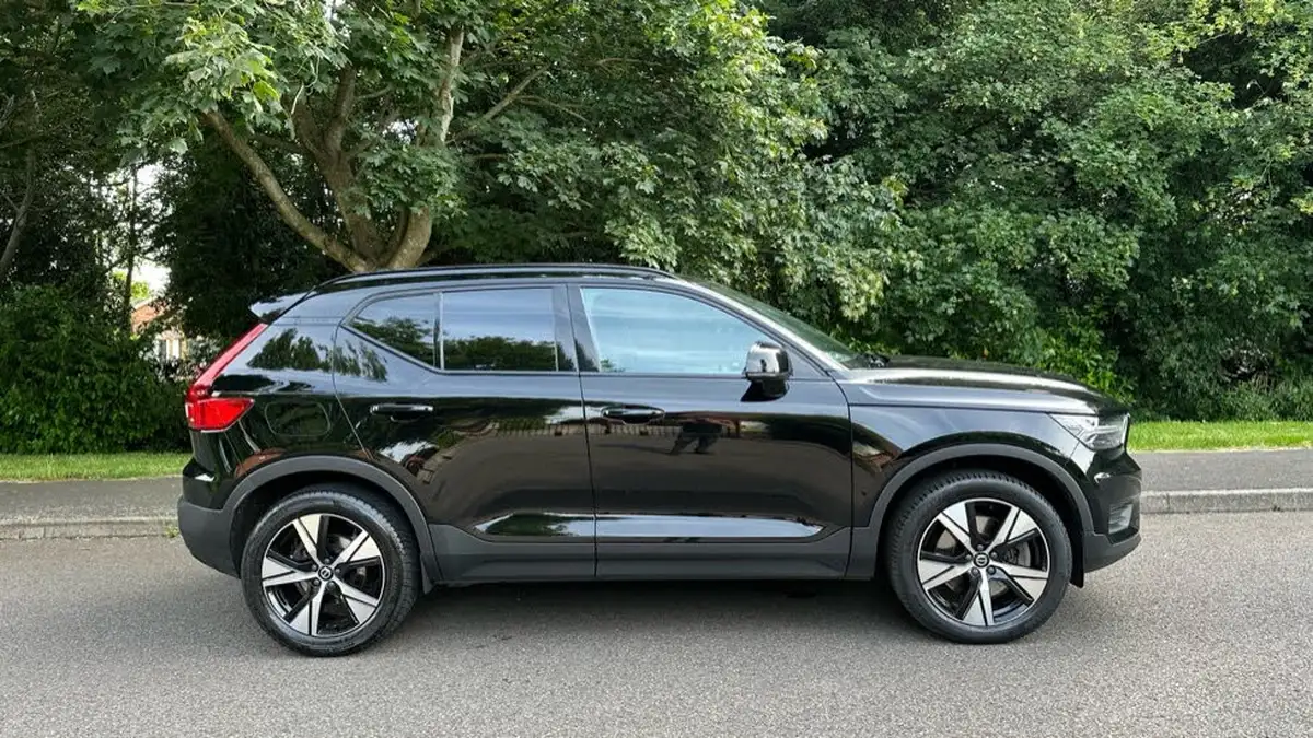2021-volvo-xc40-15-t5-r-design-262bhp-big-32
