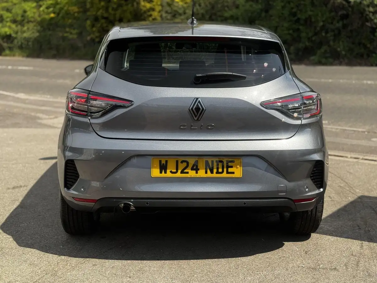 2024-renault-clio-10-tce-evolution-big-9