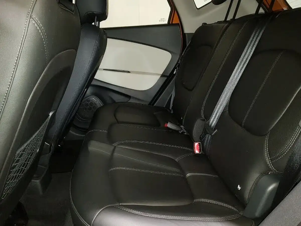 2018-renault-captur-09-tce-gt-line-big-5