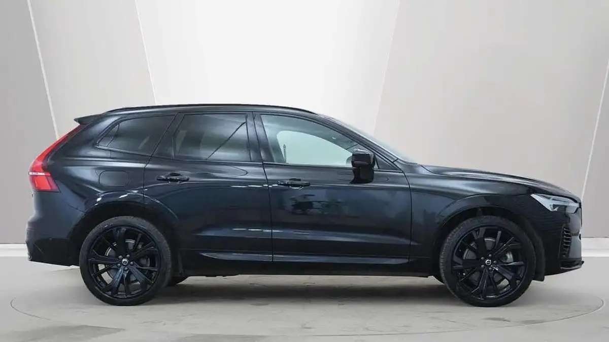 2024-volvo-xc60-20-t6-plus-black-edition-big-1