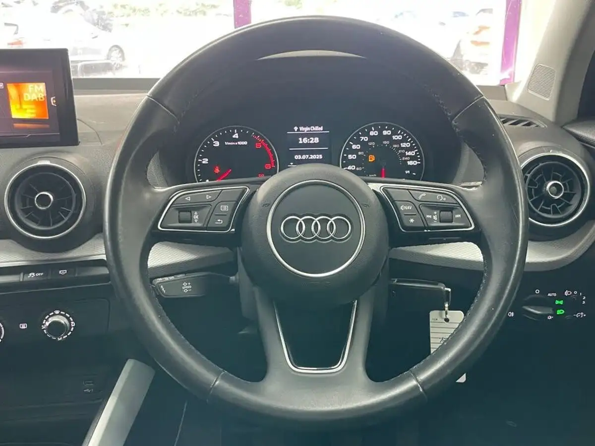 2020-audi-q2-16-30-tdi-technik-big-33