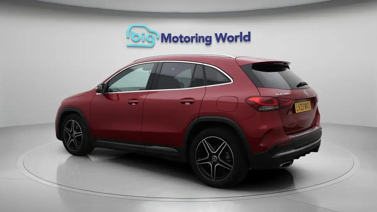 2023-mercedes-benz-gla-class-13-gla-200-amg-line-executive-station-wagon-big-5