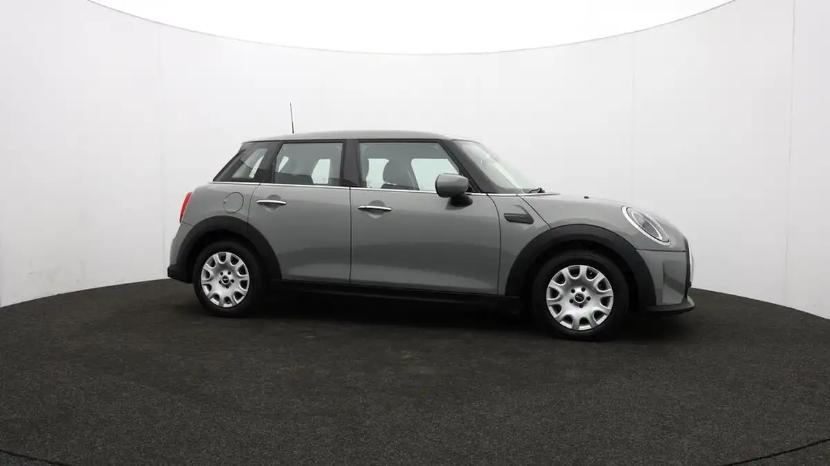 2022-mini-cooper-15-one-classic-5d-big-42