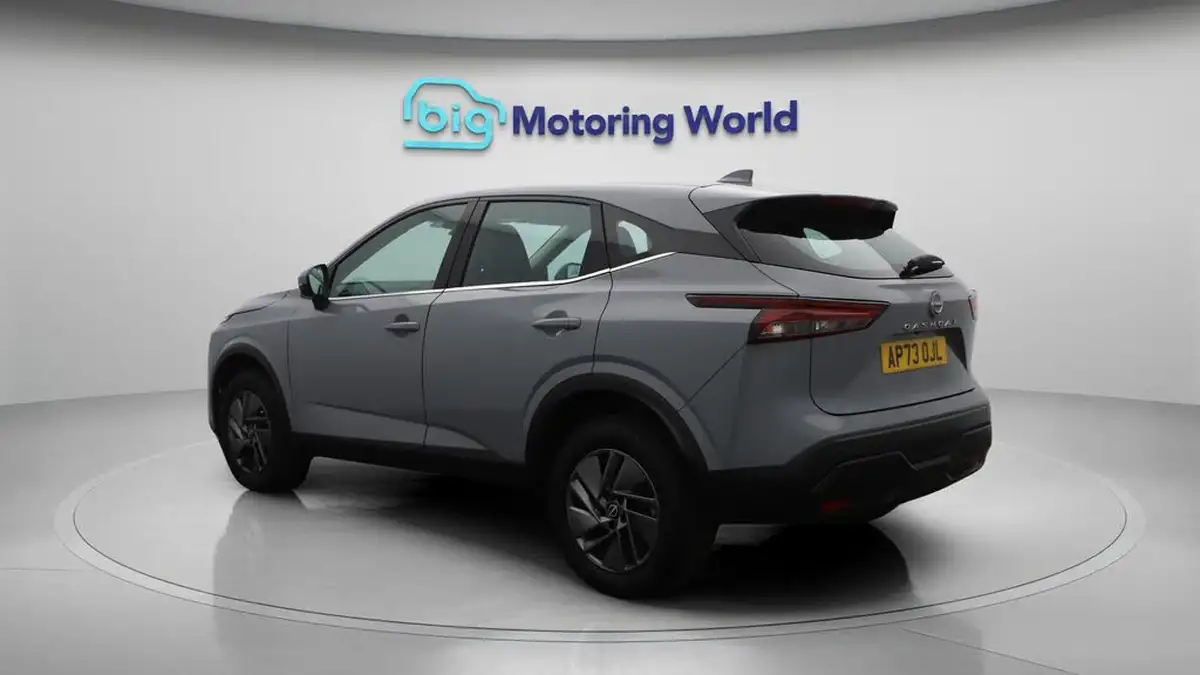 2023-nissan-qashqai-13-dig-t-acenta-premium-140ps-big-5