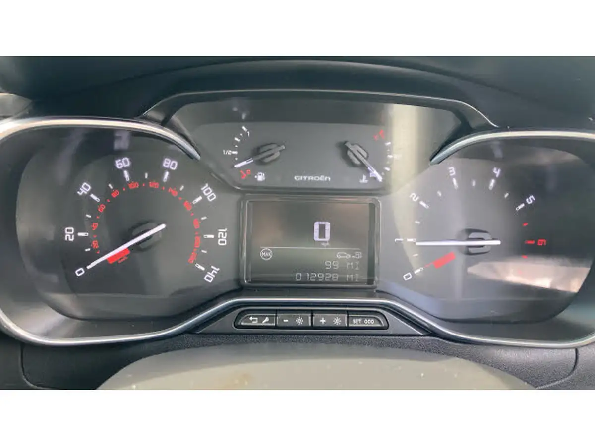 2021-citroen-c3-12-puretech-shine-plus-83ps-big-17
