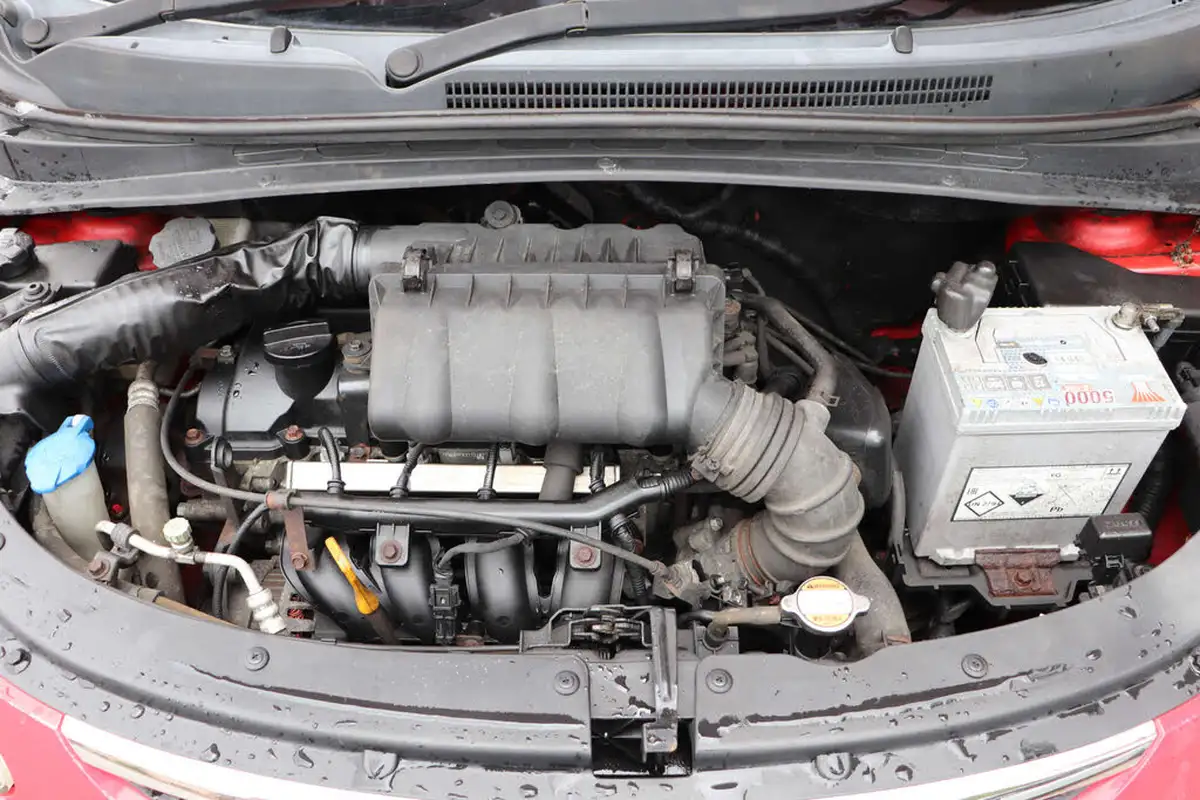 2009-hyundai-i10-12-classic-big-35