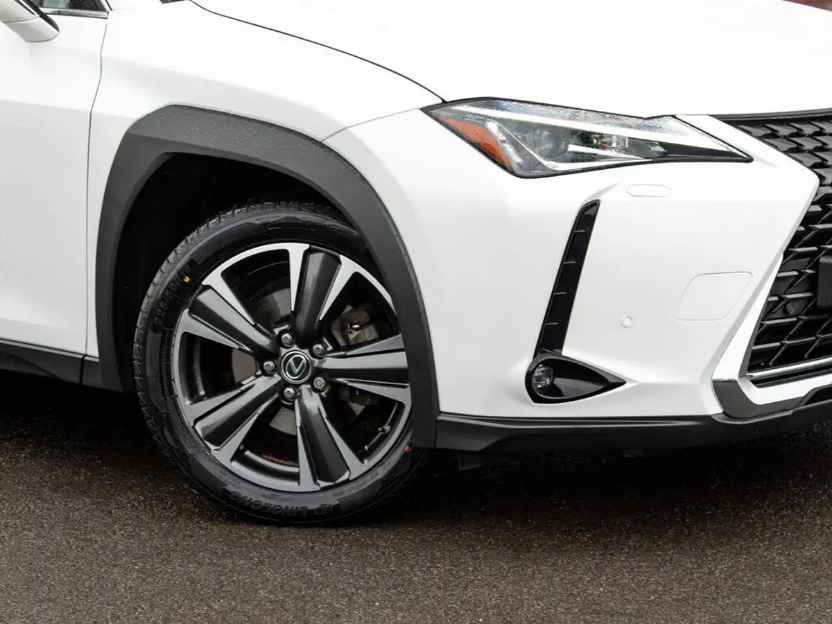 2020-lexus-ux-250h-20-ux-premium-pack-with-navigation-big-10
