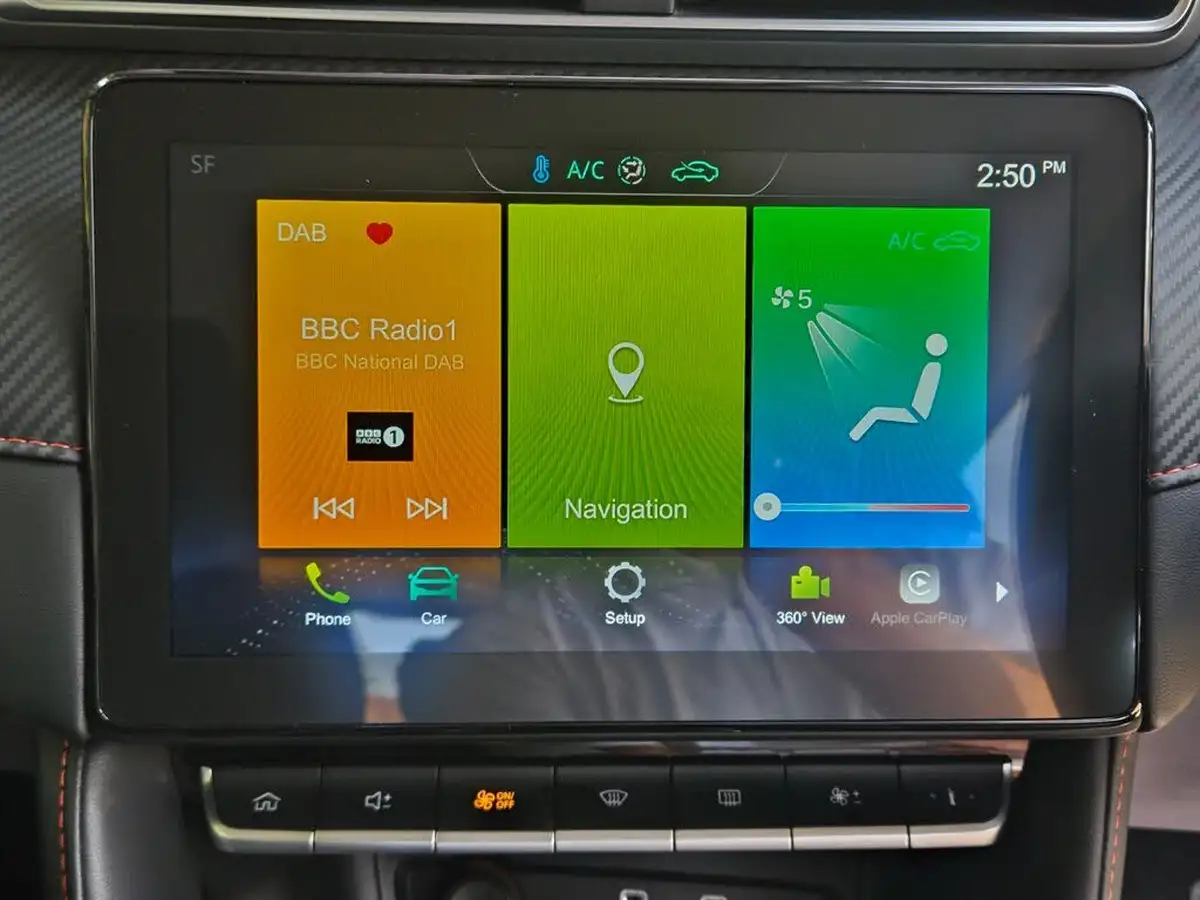 2021-mg-zs-suv-15-vti-tech-exclusive-big-4