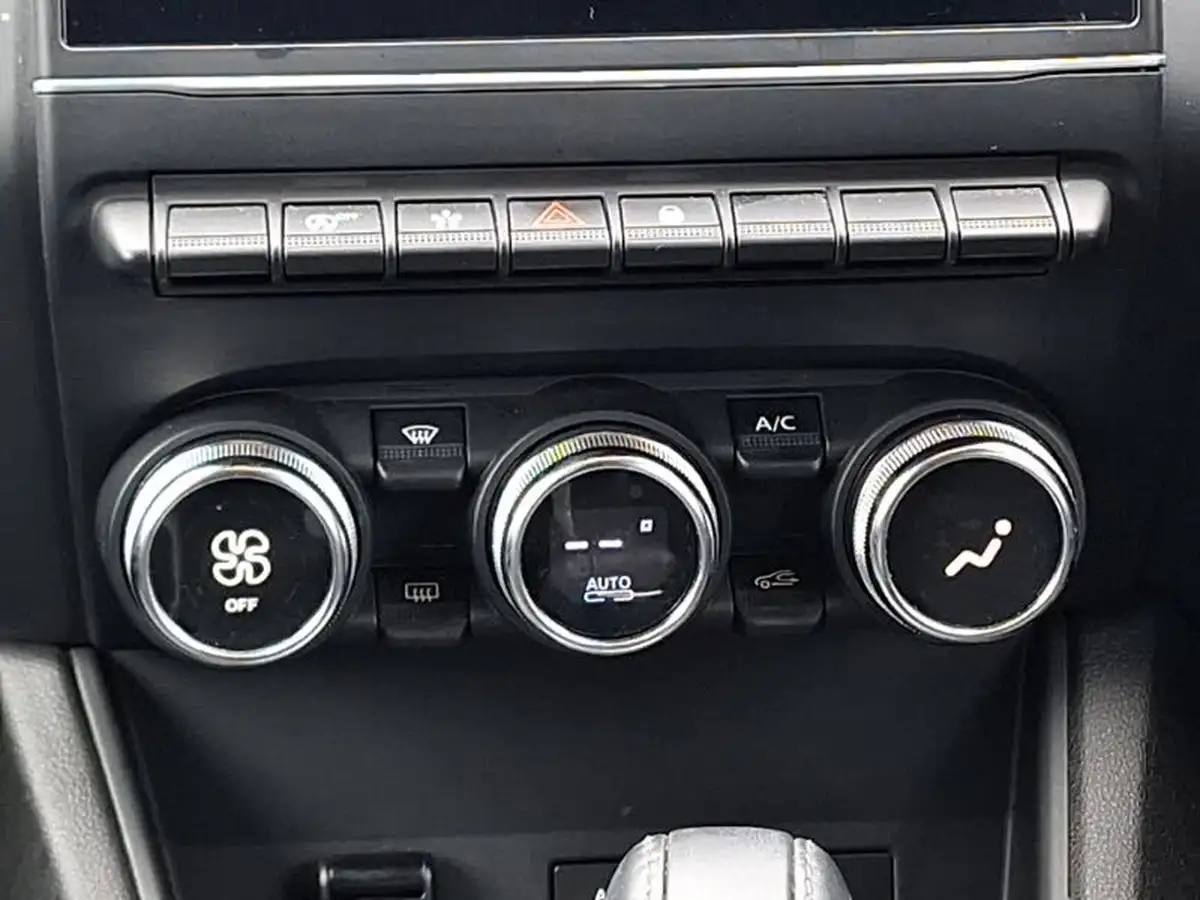 2022-renault-captur-13-tce-se-edition-edc-auto-big-10
