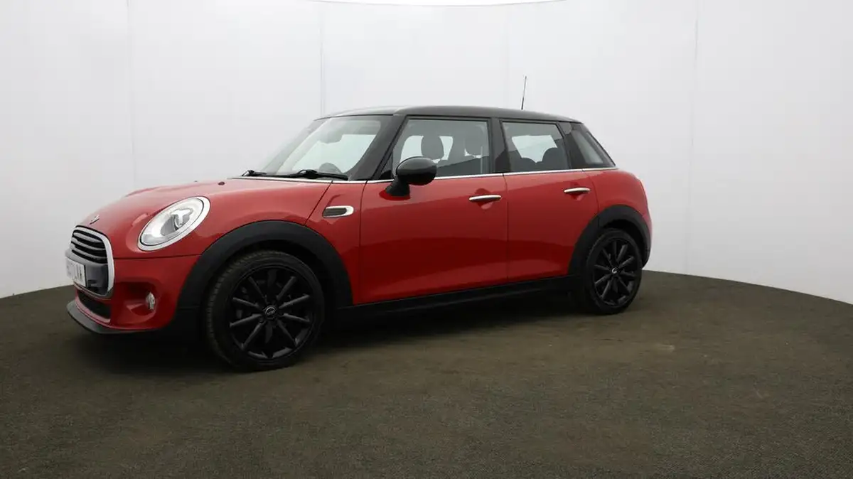2017-mini-cooper-15-cooper-ss-hatchback-5d-big-28