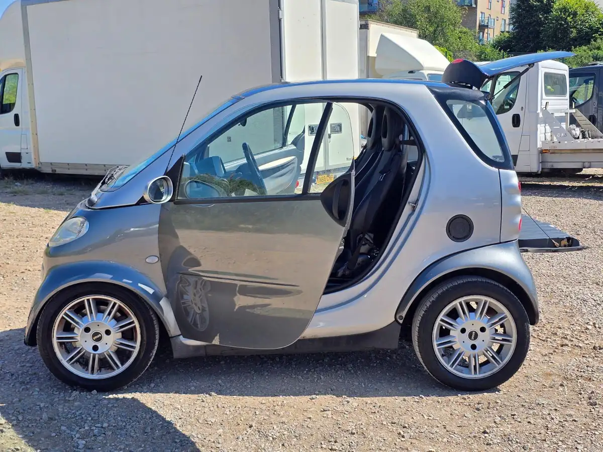 2002-smart-car-smart-06-passion-hatchback-3d-big-7
