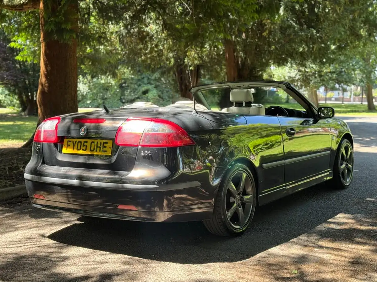 2005-saab-9-3-20-vector-18t-convertible-2d-big-8