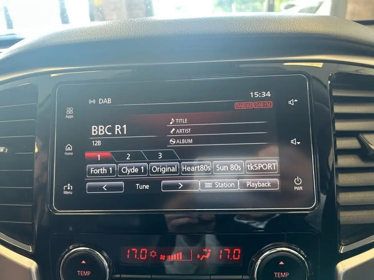 2021-mitsubishi-l200-22di-d-barbarian-auto-big-26