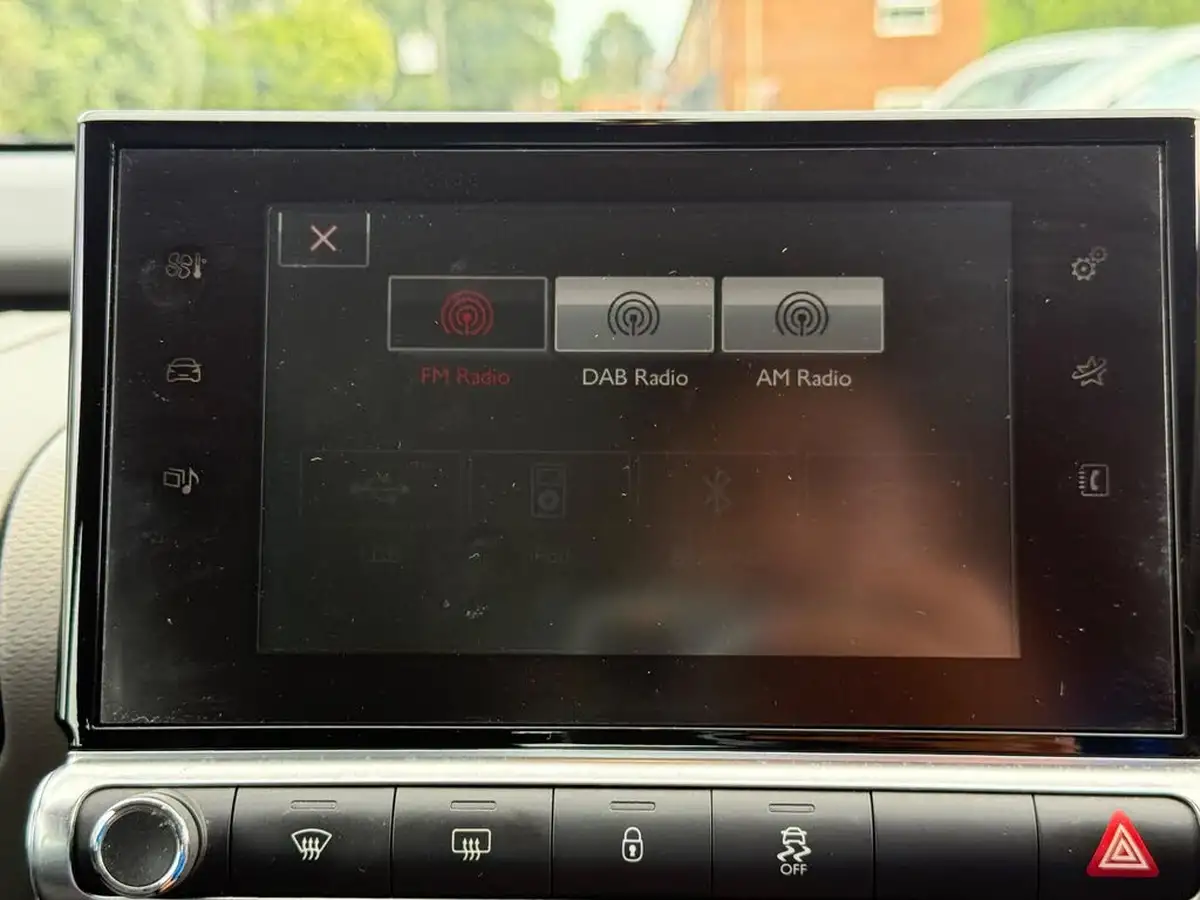 2017-citroen-c4-cactus-12-puretech-feel-edition-big-25