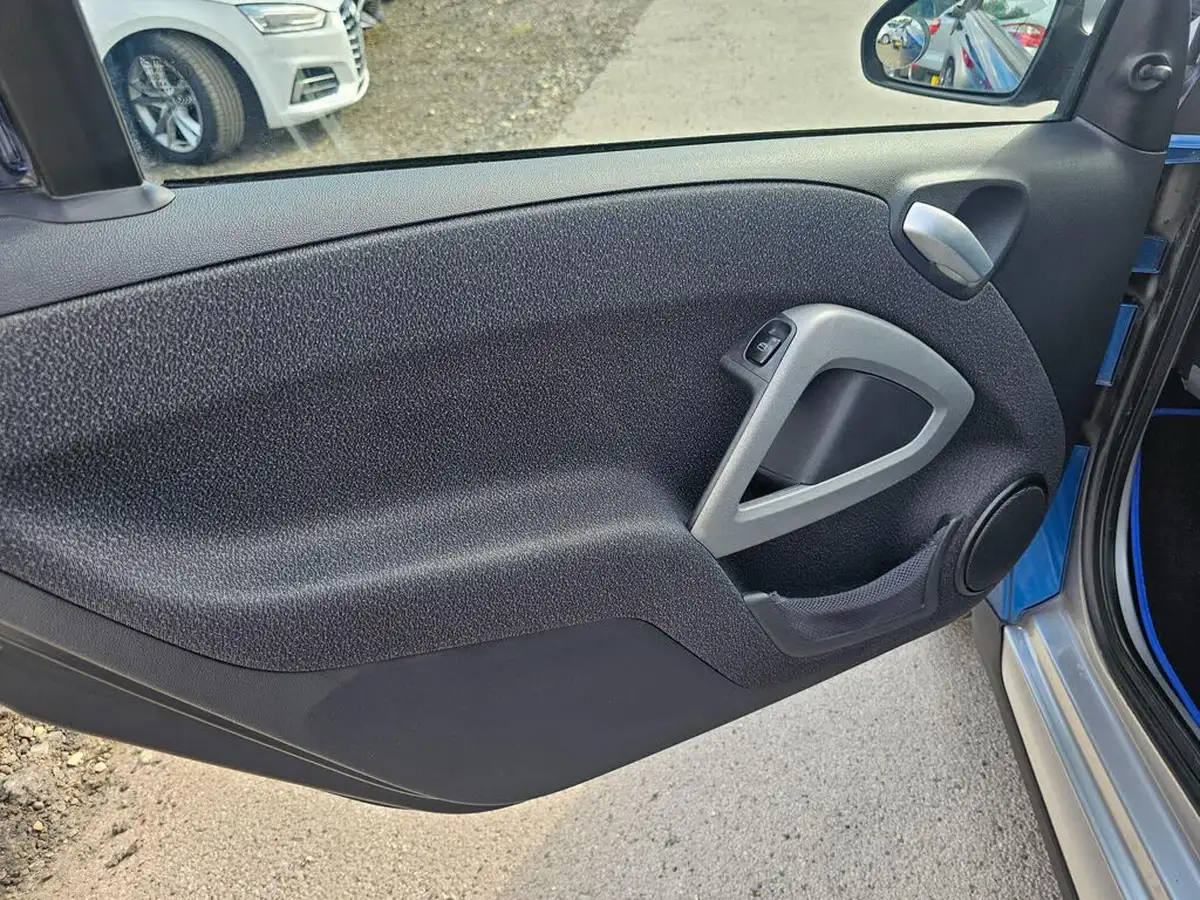 2009-smart-fortwo-08td-passion-08cdi-45bhp-coupe-big-17