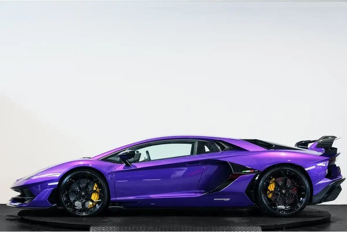 2021-lamborghini-aventador-65-svj-big-6