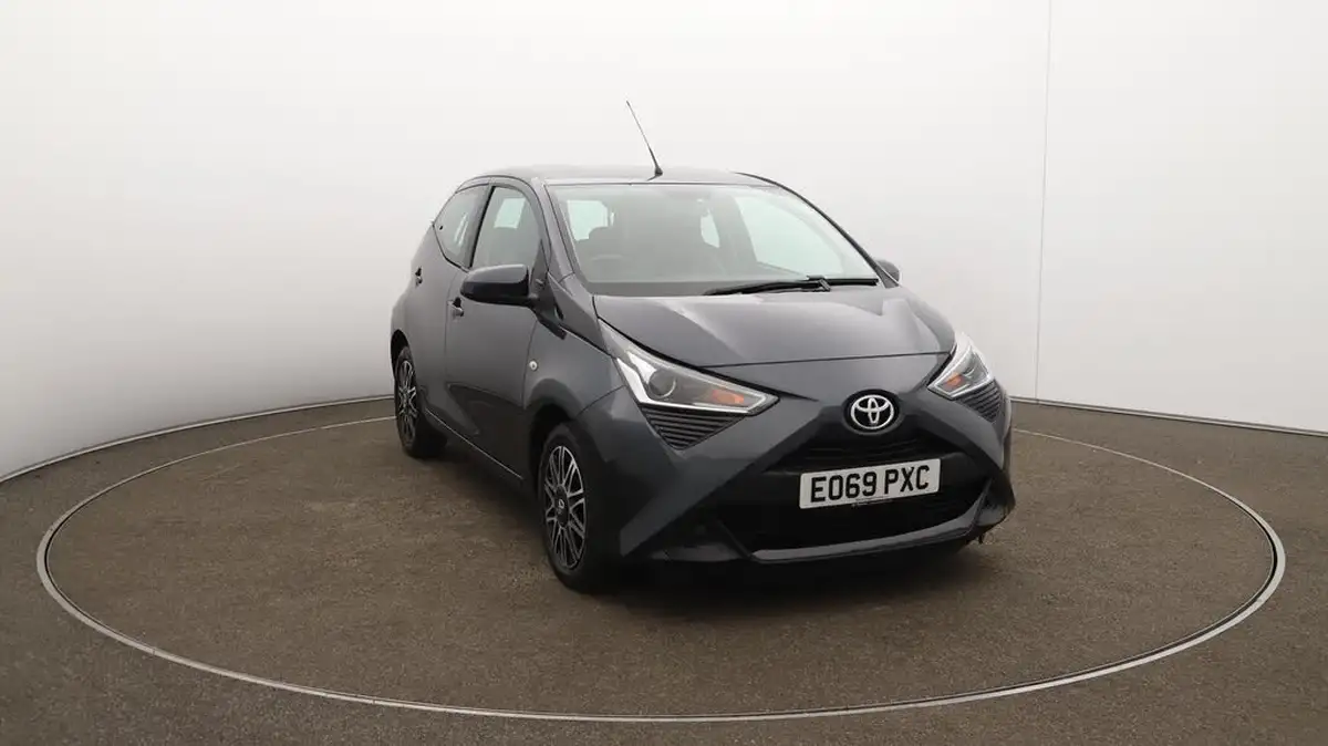 2019-toyota-aygo-10-vvt-i-x-play-tss-x-shift-big-41